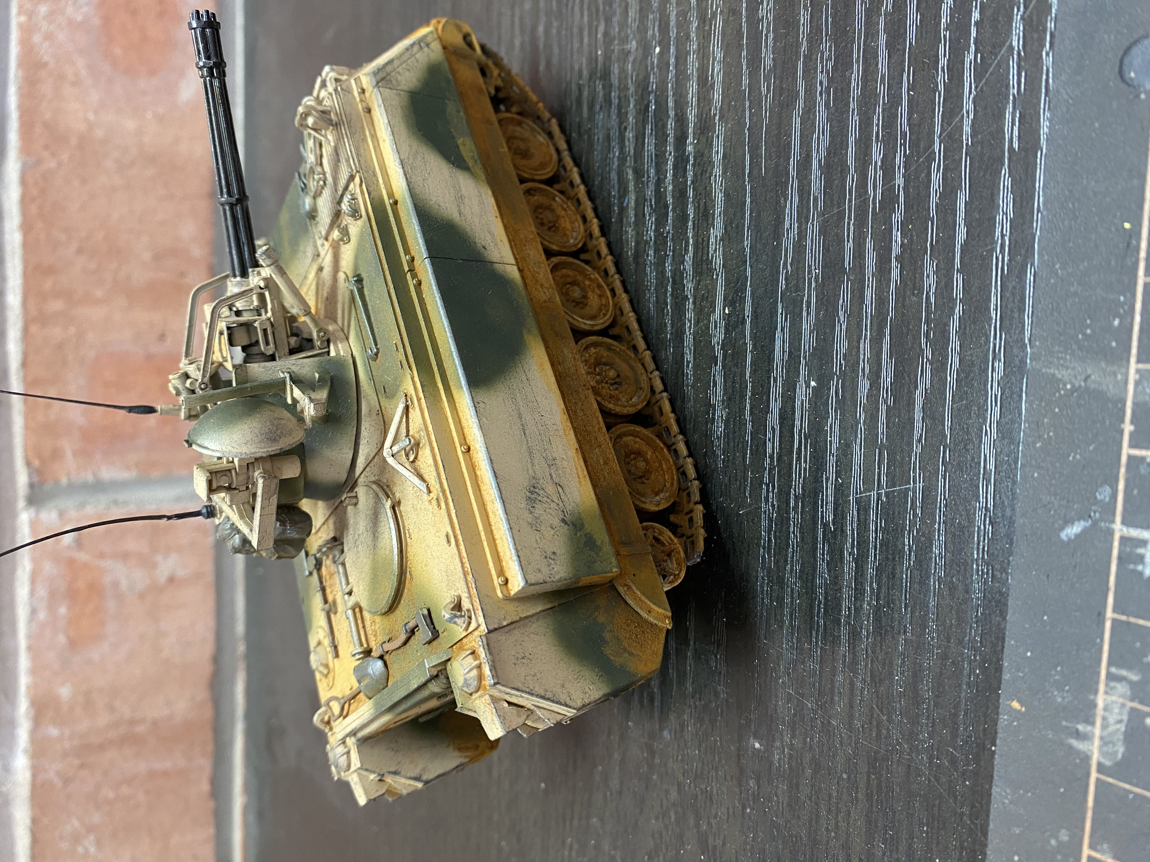 M113