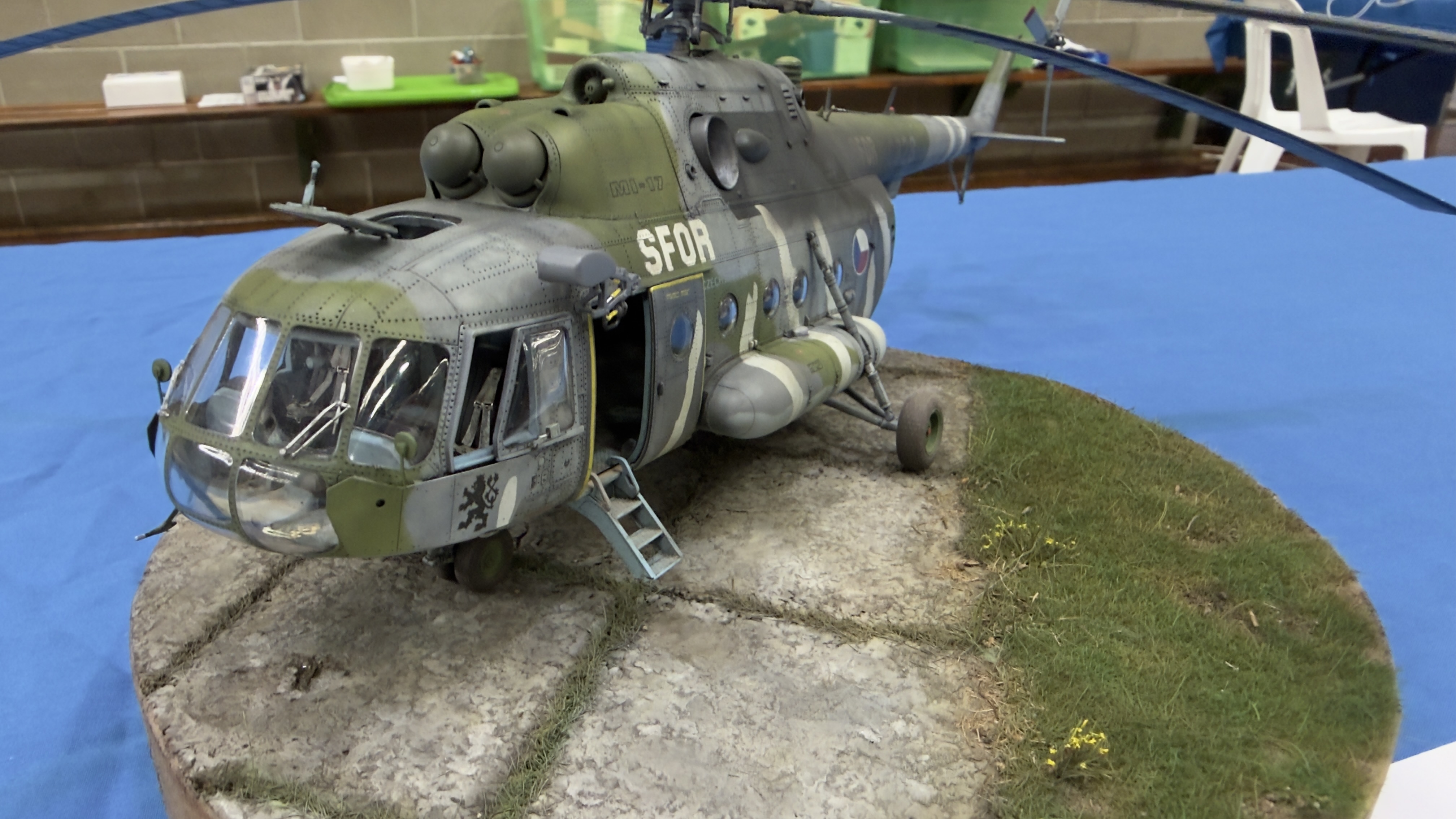 Mi-17 
