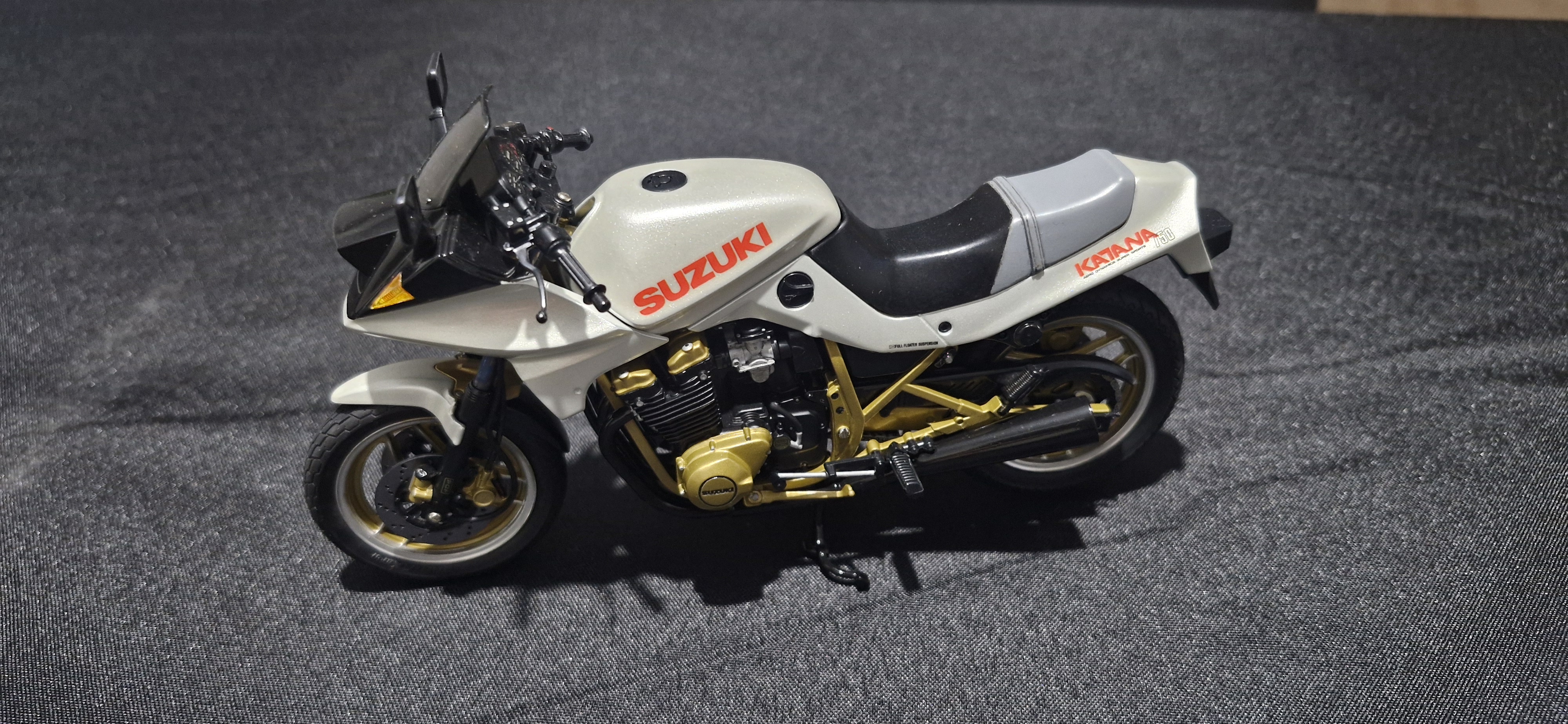 Suzuki Katana GSX750