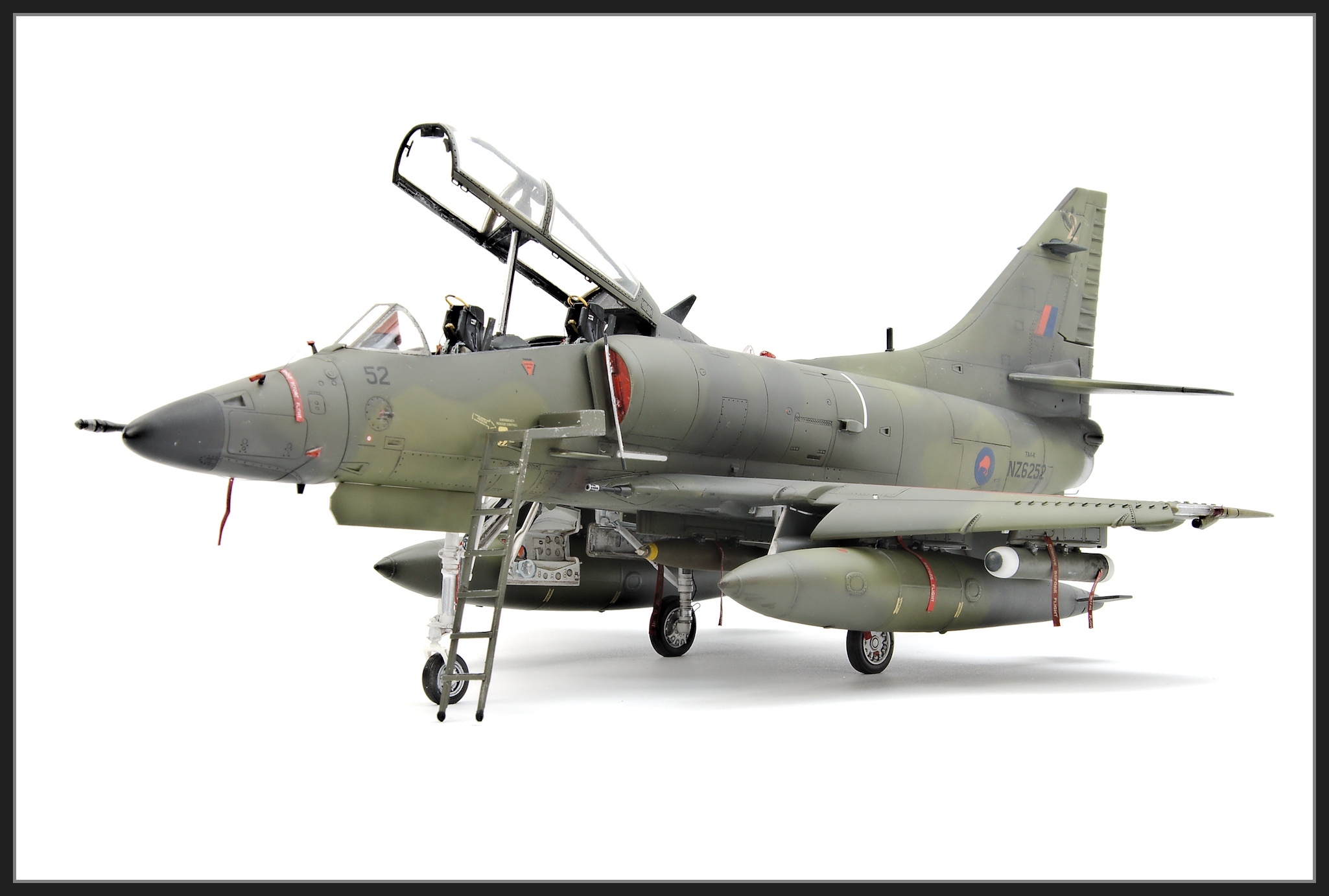 Douglas TA-4K Skyhawk - No. 2 Sqn RNZAF