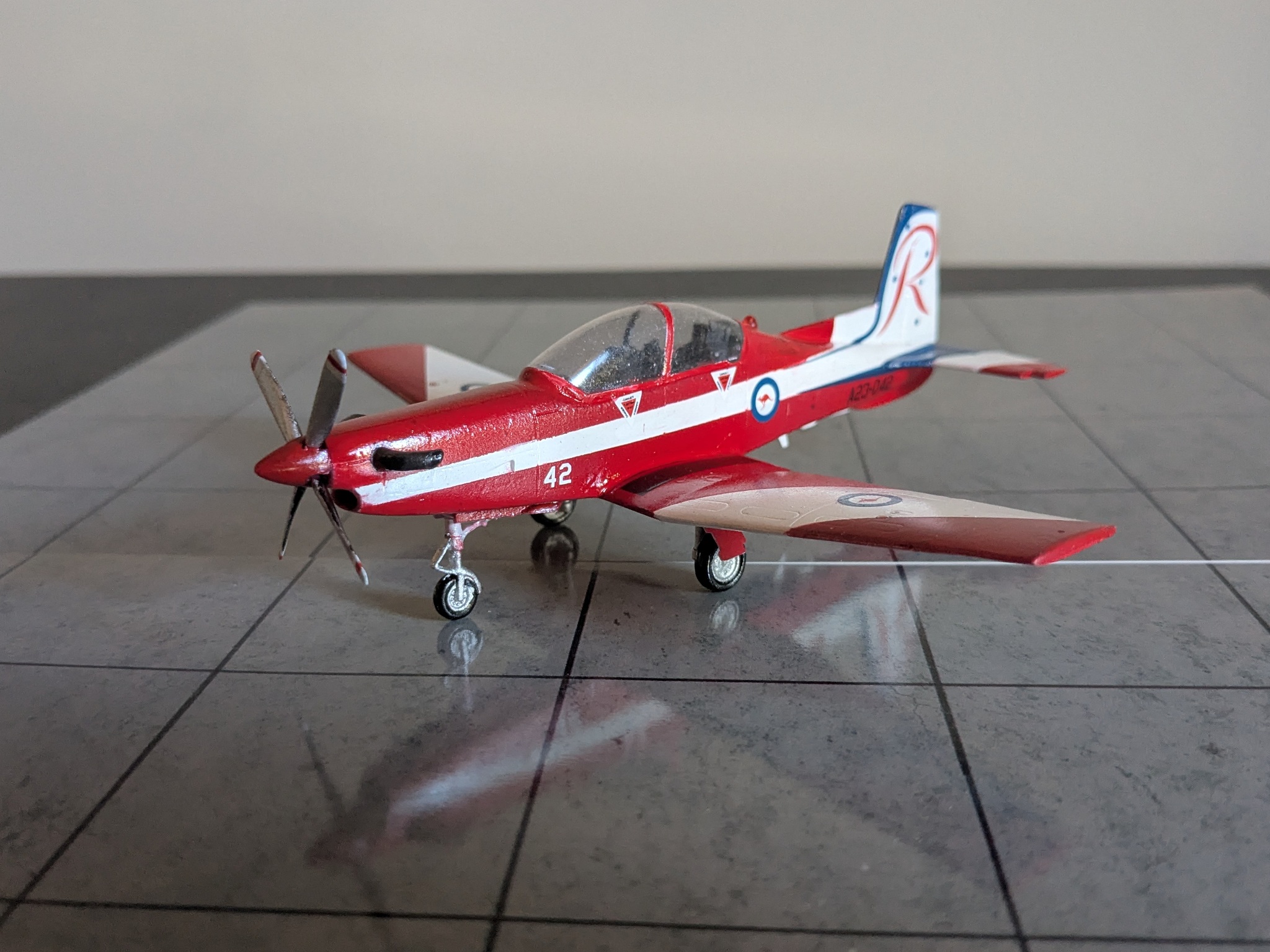 Pilatus PC-9A, CFS - Roulettes