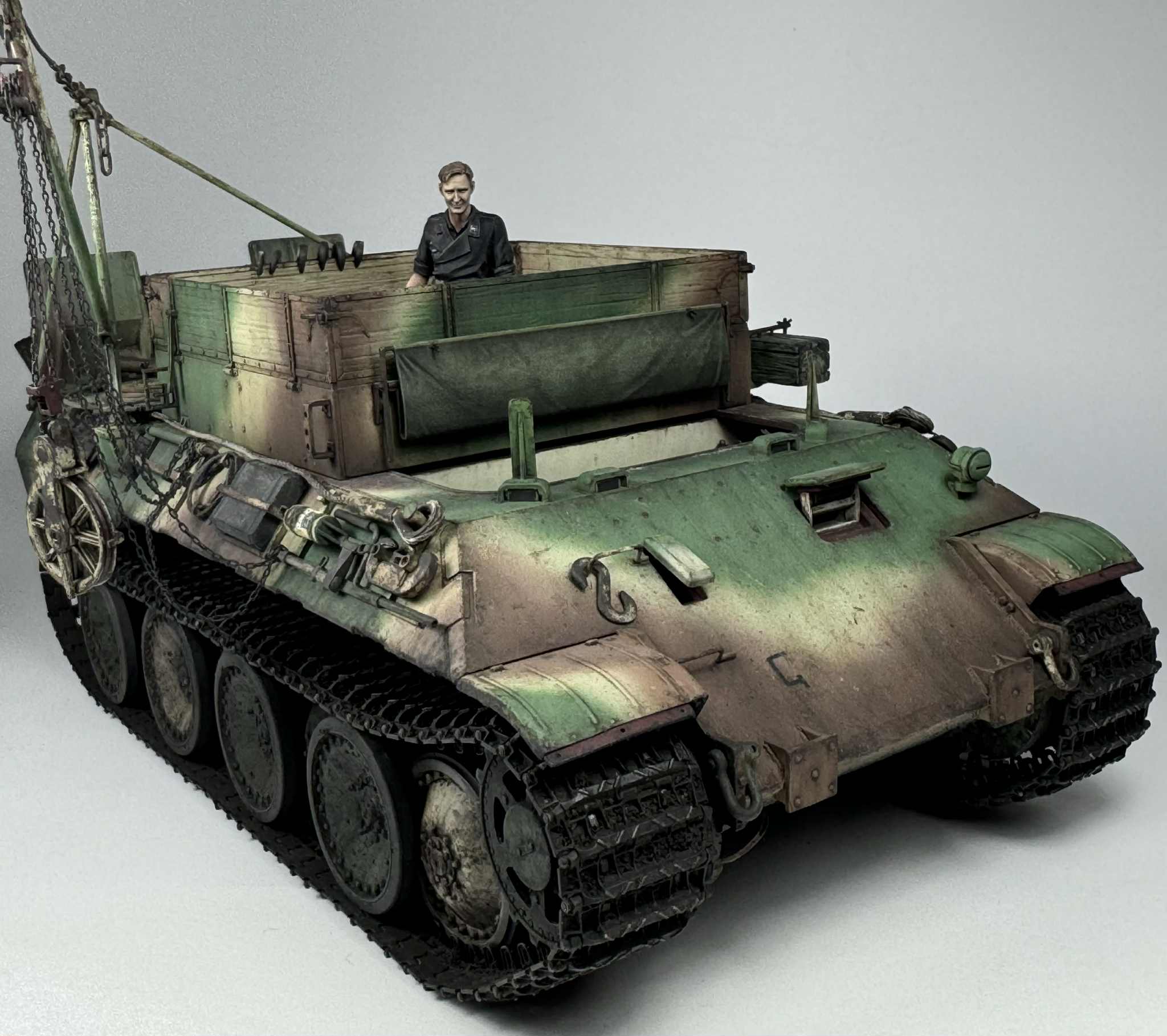 Sd.Kfz.179 Bergepanther Ausf.A - (Demag Sept Production) 