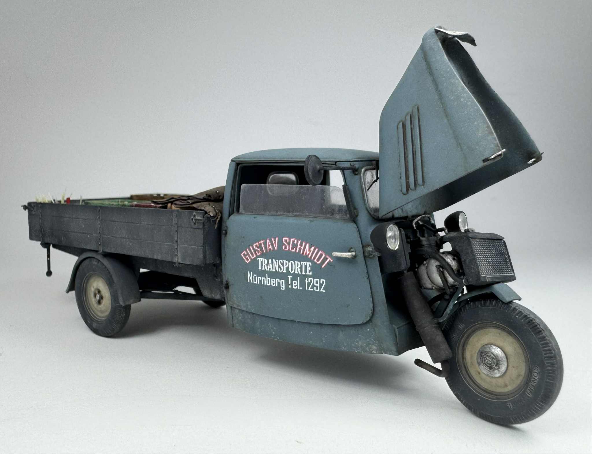 Tempo E400 Hochlader-Pritsche  “Bierwagen” 