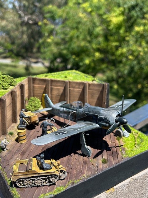 Lutwaffe revetment FW 190 refuelling